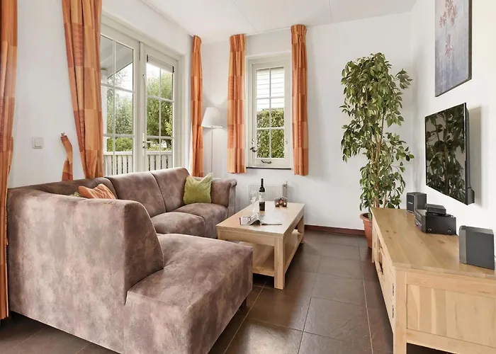 Holiday home By Water Near Rotterdam Simonshaven