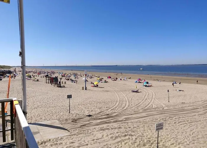 By Water Near Rotterdam Holiday home *