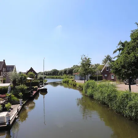 By Water Near Rotterdam בית נופש *